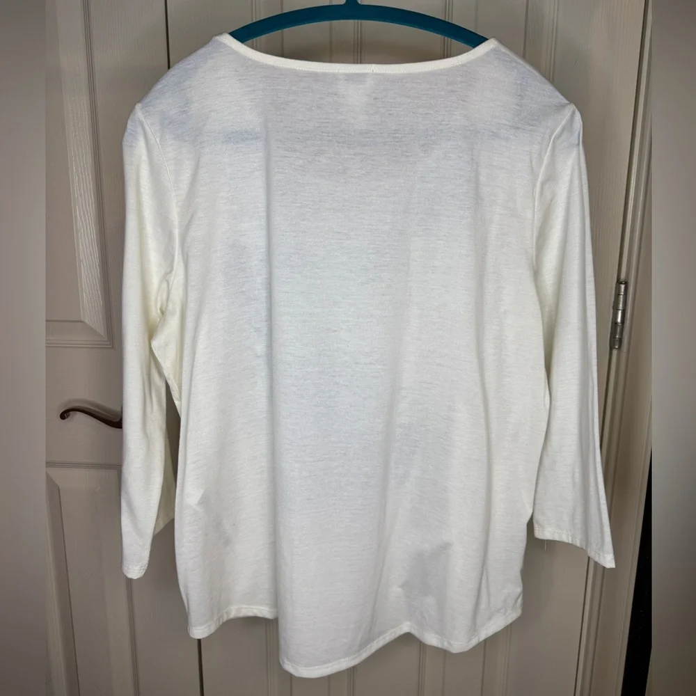 Chico’s 3/4 sleeve White and Purple Paisley Top women size large - Picture 8 of 9